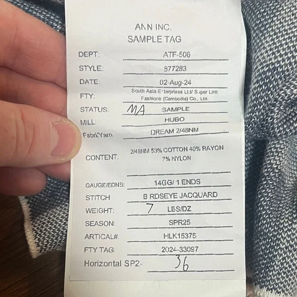 Ann Taylor Factory Navy and Cream women’s Sweater - Small - Picture 8 of 8